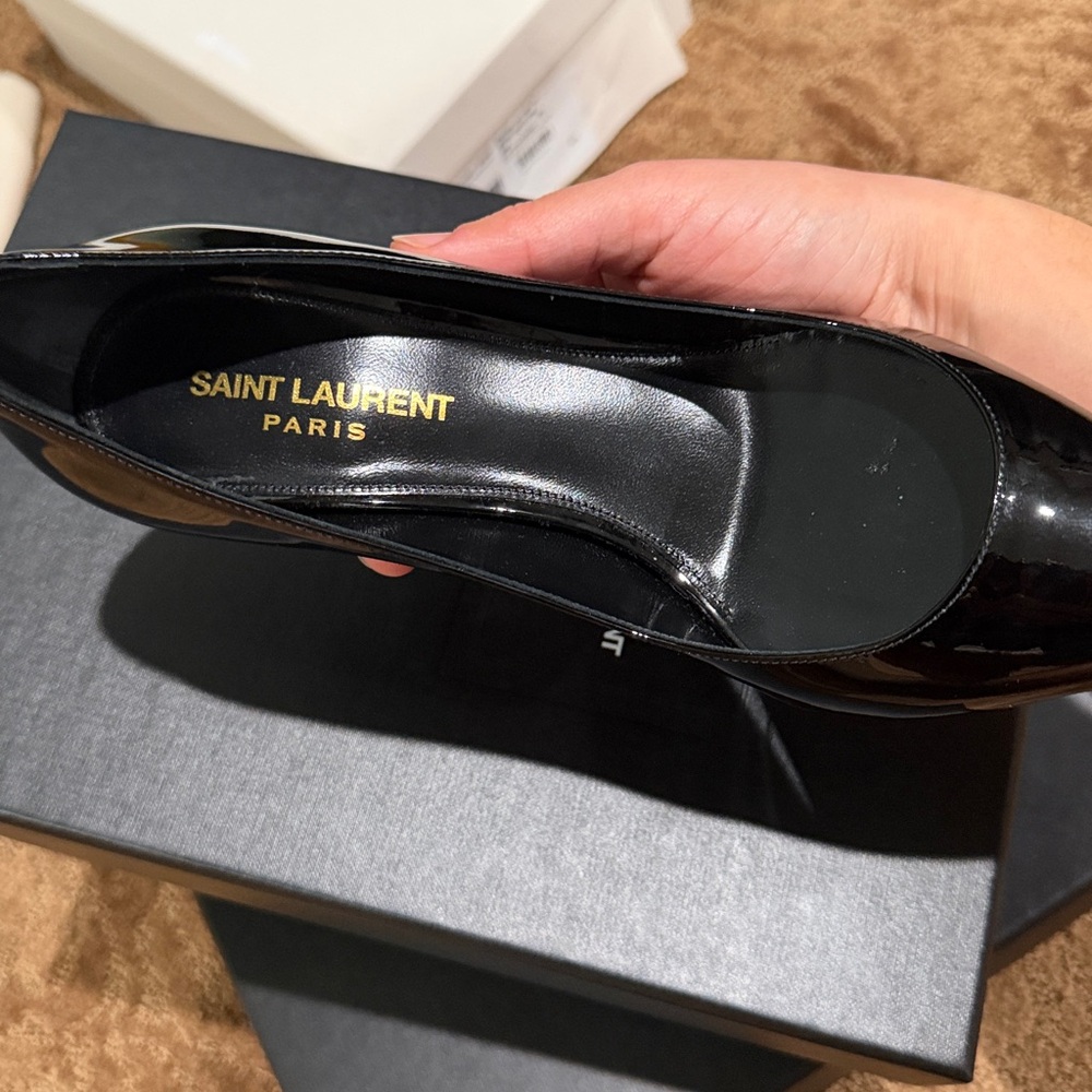 Saint Laurent Opyum Black Patent Leather Pumps - Picture 4 of 5
